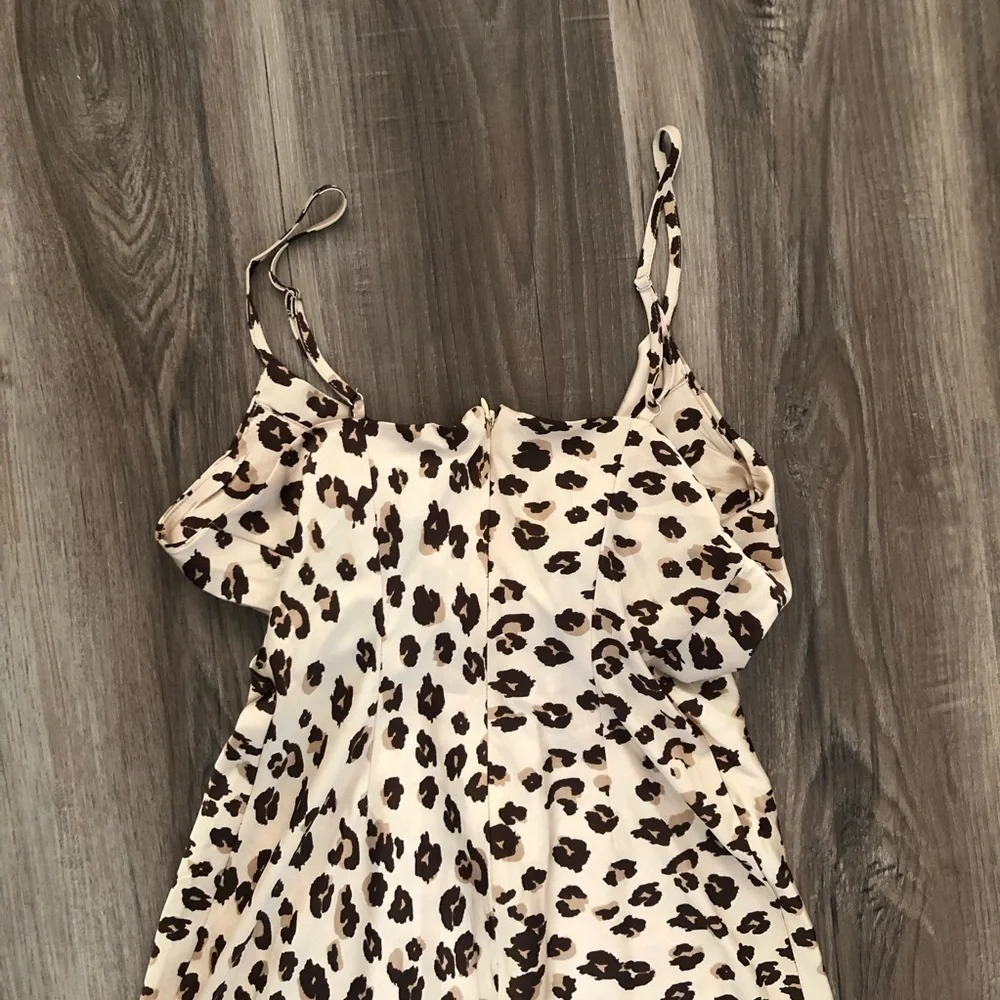 Forever 21 cream cheetah print cowl neck dress size small